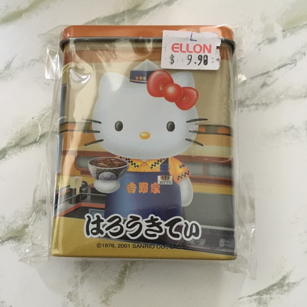 Yoshinoya X Hello Kitty tin!